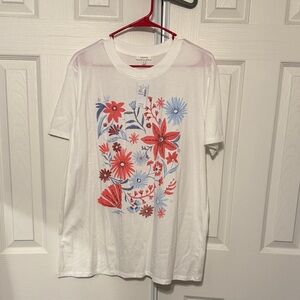 Maurices White Floral Short Sleeve Tee
